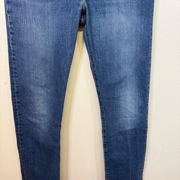 Levis Womens 501 Jeans Button-Fly Jeans Sz 28 Medium Wash Straight High Rise - Picture 8 of 14